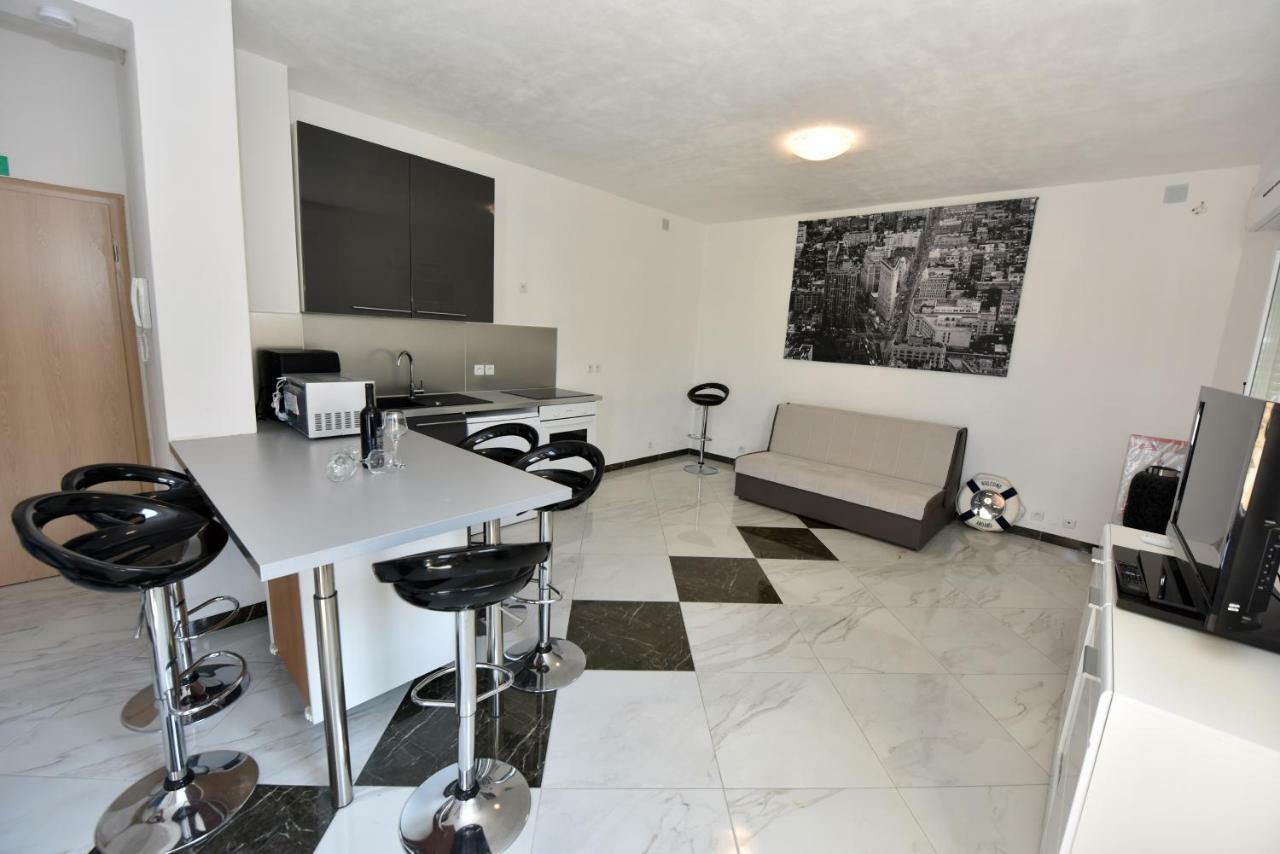 Ivan V Relax Apartment